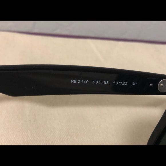 Ray-Ban Wayfarer Polarized - Picture 4 of 4